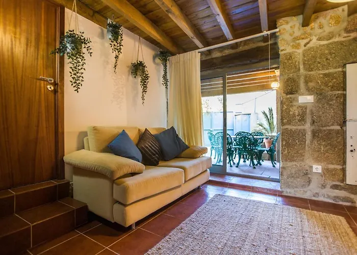 Pedra Bela - Cozy House W/ Private Jacuzzi @ Geres