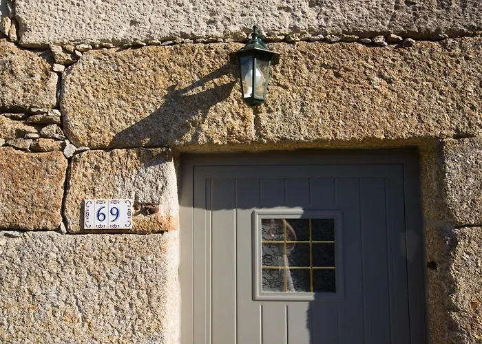 Pedra Bela - Cozy House W/ Private Jacuzzi @ Geres 테라스 드 부로