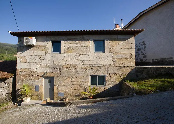 Ferienhaus Pedra Bela - Cozy House W/ Private Jacuzzi @ Geres *